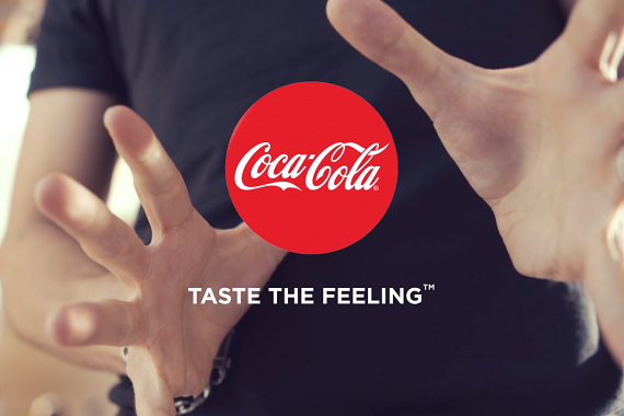Coca-Cola presenta su nueva campaña “Mago”