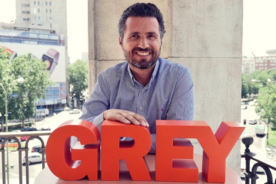 Javier Perales es el nuevo director de servicio al cliente de Grey