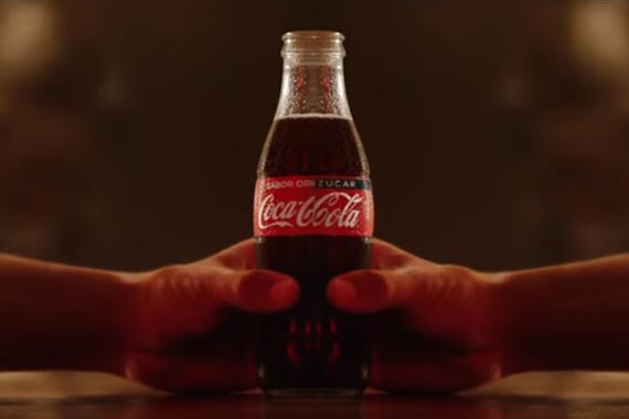 “Multiplica tus momentos”, lo nuevo de The Cyranos para Coca-Cola