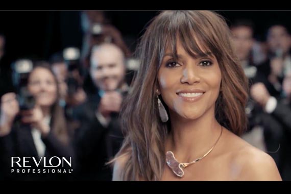 Pavlov presentó la nueva campaña global de Revlon