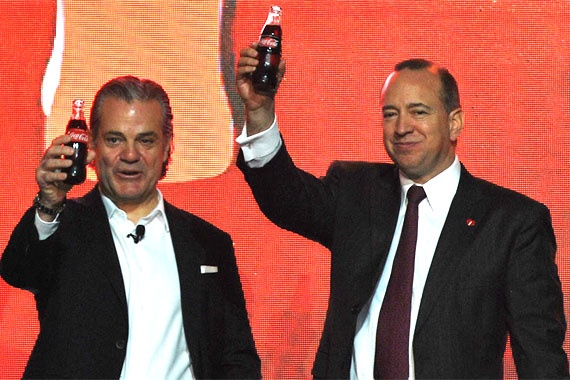 Coca-Cola cambia su marketing global: sale un español, entra un ecuatoriano