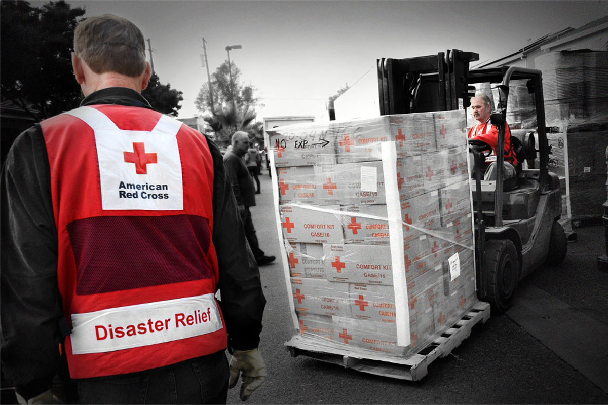 Nuevo: David Buenos Aires, David Miami y Budweiser colaboran con la Cruz Roja estadounidense