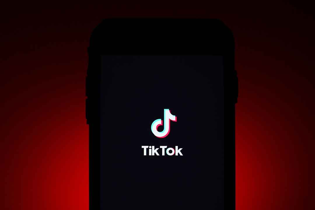 TikTok prohíbe a las cuentas políticas recaudar fondos y ganar dinero