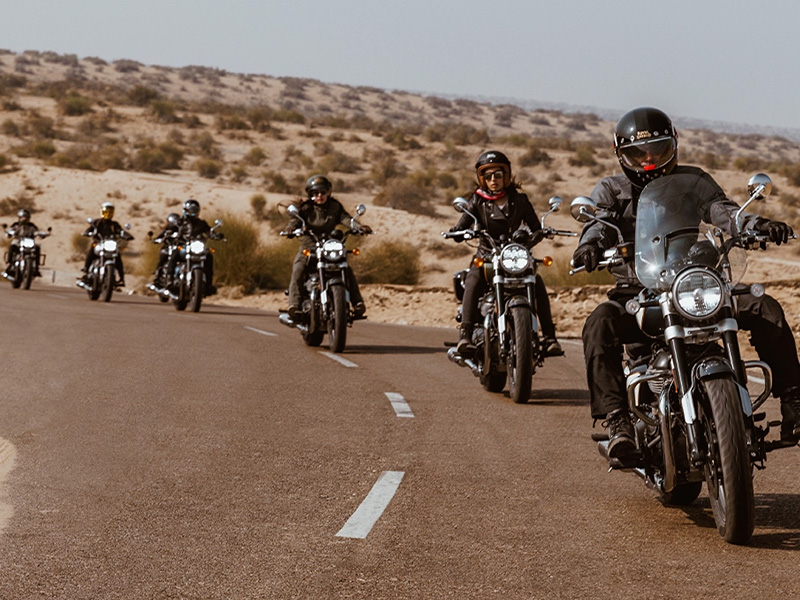 Archer Troy gana la cuenta de motocicletas Royal Enfield