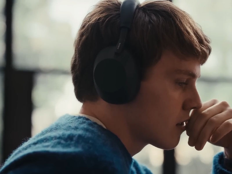 John Lewis utiliza una remezcla de los 90 para su anuncio navideño "Where Love Lives"