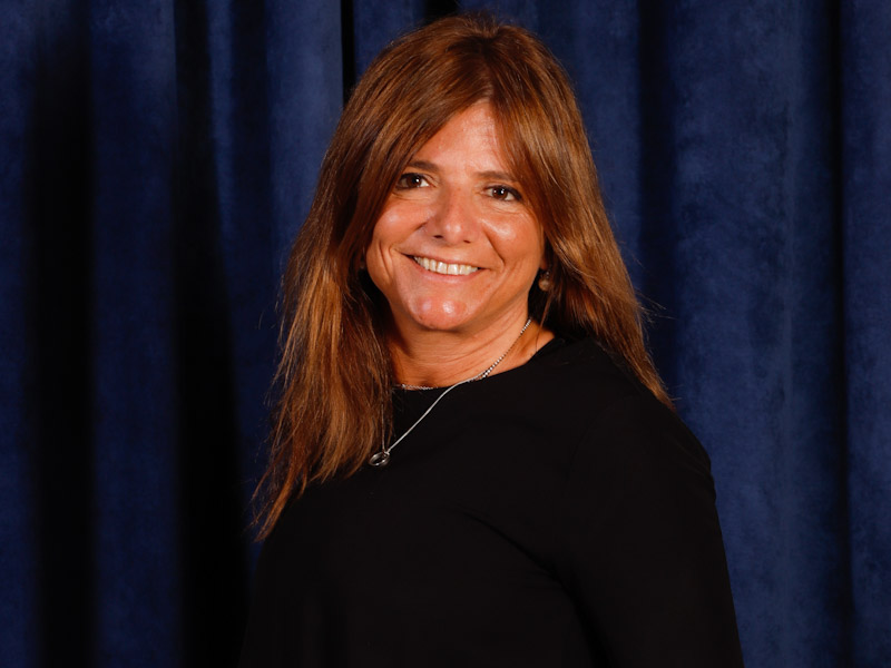 El desafío de construir marcas que representen y transformen, según Laura Barnator