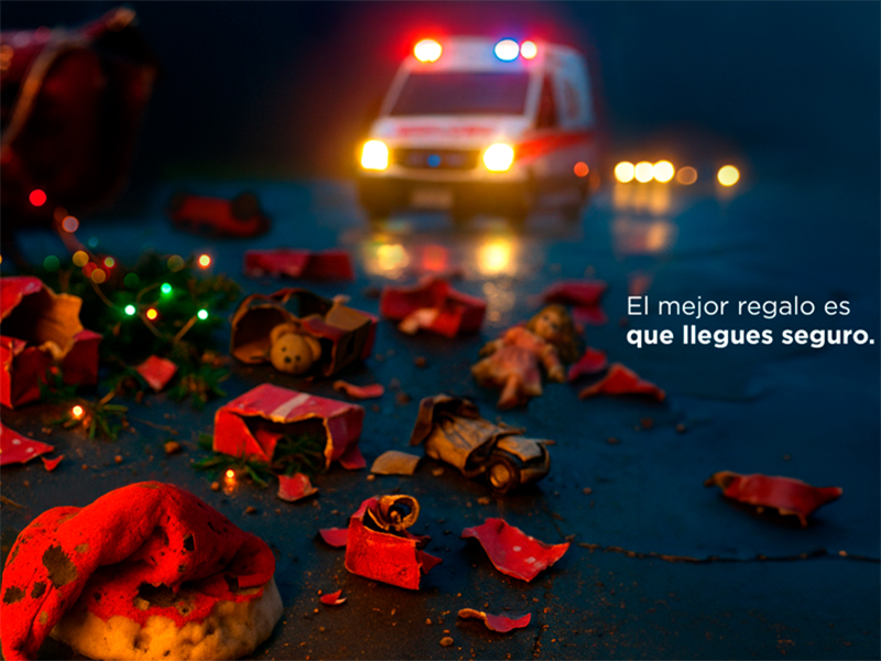 Datos de la Comisión para la Seguridad en el Tránsito indican que 3 de cada 10 accidentes durante la época navideña están asociados a conductores bajo los efectos del alcohol, y que el 40% de las fatalidades en carretera en diciembre y enero se vinculan a esta causa.