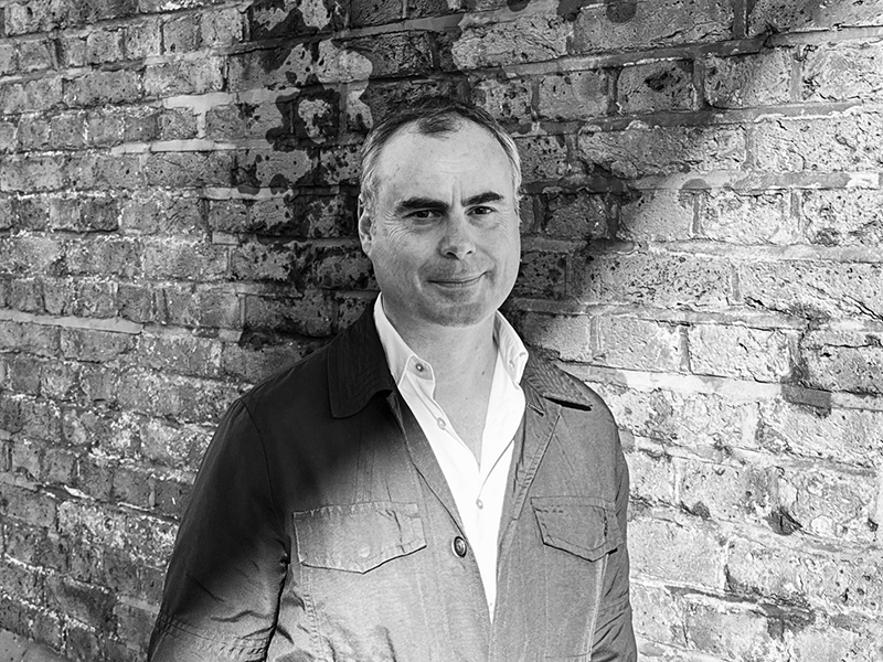 Patton ha ocupado el cargo de vicepresidente de marketing para Europa en Sony PlayStation y vicepresidente senior de marketing para Sony Europa .