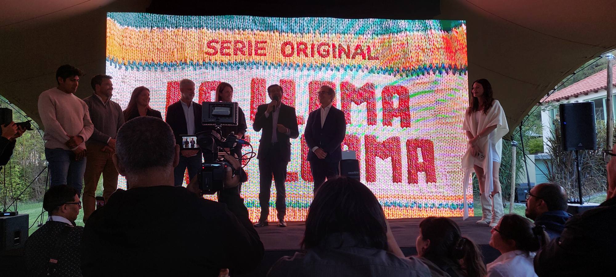 Vuelve “La llama que llama”, ahora, como microcontenido