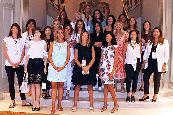 Primera reunión oficial de tres ediciones de Women to Watch argentinas