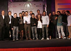 DDB convirtió a los fanáticos de Independiente en hinchas oficiales e instauró la playa Las Brótolas